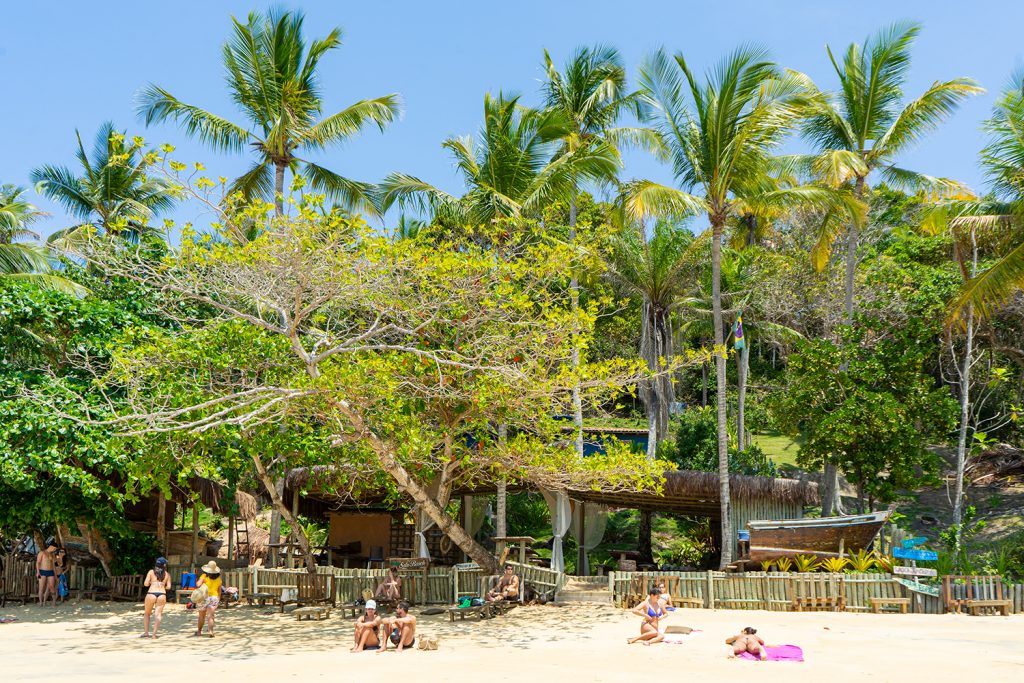 Satu Beach Club na praia do Satu